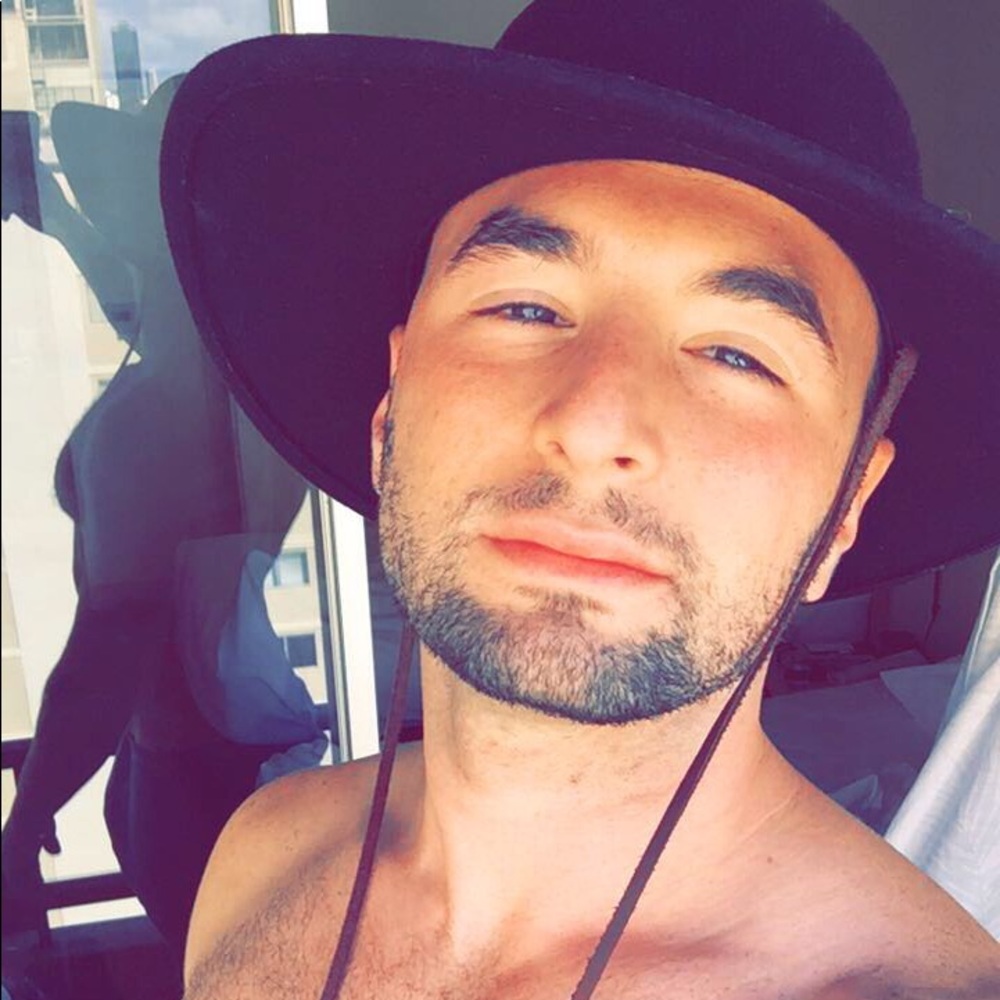 Meet your Posher, Jay